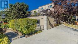 213 - 5879 BATHURST STREET  Toronto, ON M2R 1Y7
