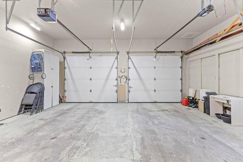 Garage - 1435Z Rue St-Jean-Baptiste, Saint-Roch-De-Richelieu, QC - Indoor Photo Showing Garage