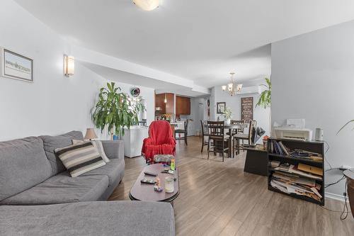 Salle à manger - 1435Z Rue St-Jean-Baptiste, Saint-Roch-De-Richelieu, QC - Indoor Photo Showing Living Room