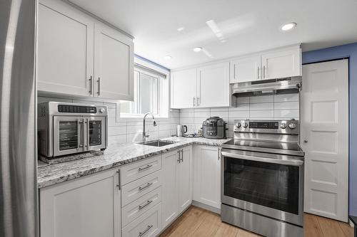 Kitchen - 12508  - 12512 26E Avenue (R.-D.-P.), Montréal (Rivière-Des-Prairies/Pointe-Aux-Trembles), QC - Indoor Photo Showing Kitchen With Upgraded Kitchen