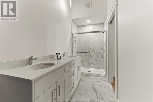 247 Brock Street Unit# 303, Amherstburg, ON - Indoor Photo Showing Bathroom