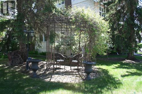 2301 15Th Avenue, Regina, SK - Outdoor