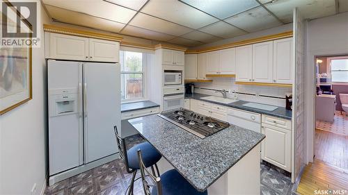 2301 15Th Avenue, Regina, SK - Indoor Photo Showing Other Room