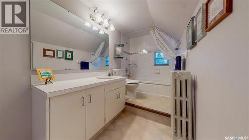 2301 15Th Avenue, Regina, SK - Indoor Photo Showing Bathroom
