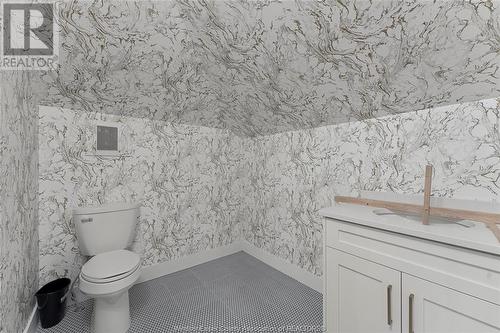 247 Brock Street Unit# 401, Amherstburg, ON - Indoor Photo Showing Bathroom