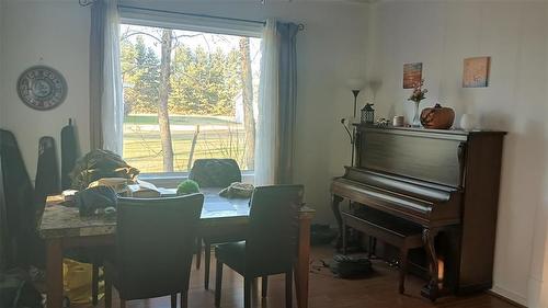 127 Second Avenue E, Benito, MB - Indoor