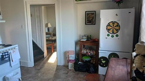 127 Second Avenue E, Benito, MB - Indoor