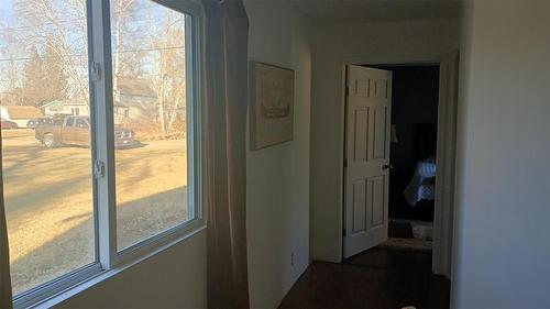 127 Second Avenue E, Benito, MB - Indoor Photo Showing Other Room