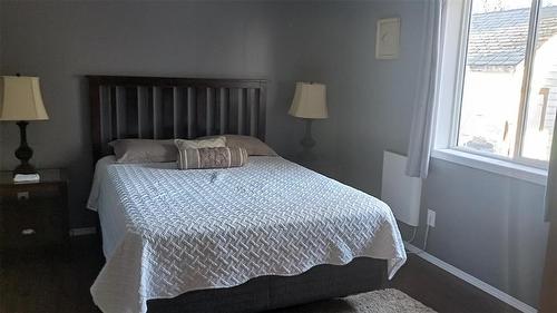 127 Second Avenue E, Benito, MB - Indoor Photo Showing Bedroom