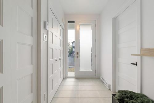 Hall d'entrée/Vestibule - Rue Des Érables, Val-Alain, QC - Indoor Photo Showing Other Room