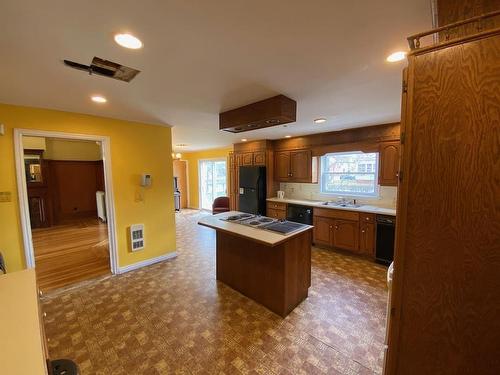 13 Parade Street, Yarmouth, NS 