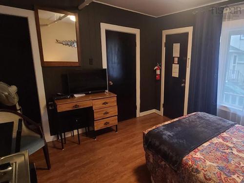 13 Parade Street, Yarmouth, NS 