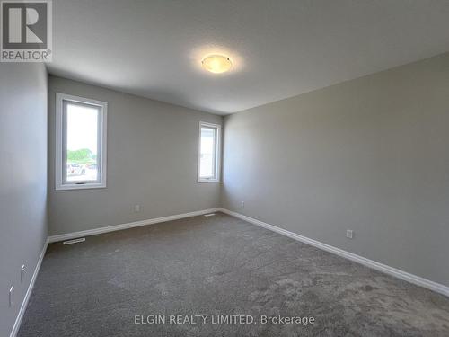 33 Hemlock Crescent, Aylmer, ON - Indoor Photo Showing Other Room