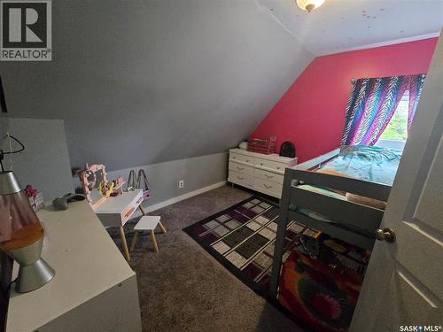 118 9Th Street, Weyburn, SK - Indoor