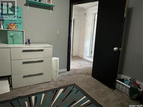 118 9Th Street, Weyburn, SK - Indoor