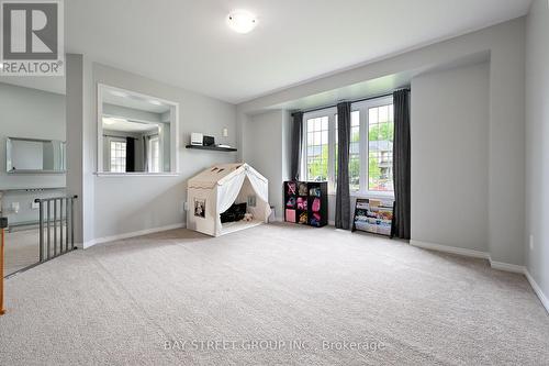 19 Froggy Drive, Thorold, ON - Indoor