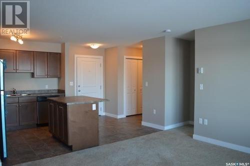 403 2141 Larter Road, Estevan, SK - Indoor Photo Showing Kitchen