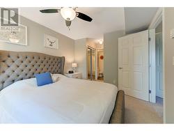 Primary bedroom with ceiling fan / ensuite - 