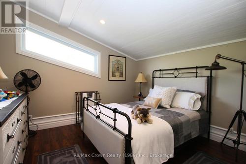 7313 Highway 534 Highway, Parry Sound Remote Area (Restoule), ON - Indoor Photo Showing Bedroom