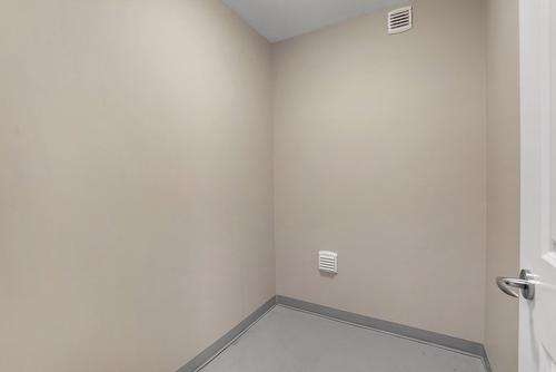 220 West Bench Drive, Penticton, BC - Indoor Photo Showing Other Room