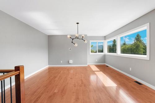 220 West Bench Drive, Penticton, BC - Indoor Photo Showing Other Room