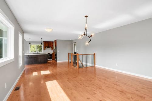220 West Bench Drive, Penticton, BC - Indoor Photo Showing Other Room