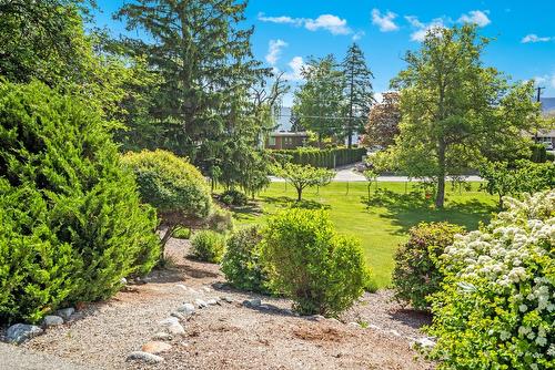 220 West Bench Drive, Penticton, BC - Outdoor