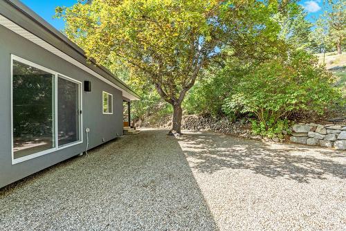 220 West Bench Drive, Penticton, BC - Outdoor