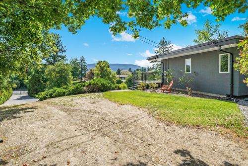 220 West Bench Drive, Penticton, BC - Outdoor