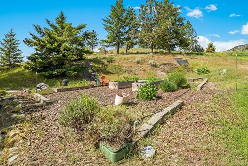 220 West Bench Drive, Penticton, BC - Outdoor