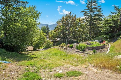 220 West Bench Drive, Penticton, BC - Outdoor