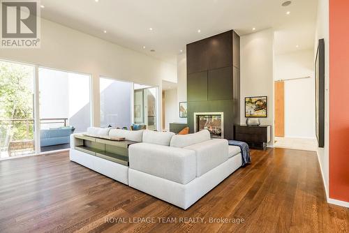 14 Kanata Rockeries Private, Ottawa, ON - Indoor Photo Showing Living Room With Fireplace