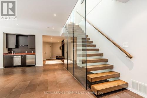 14 Kanata Rockeries Private, Ottawa, ON - Indoor Photo Showing Other Room