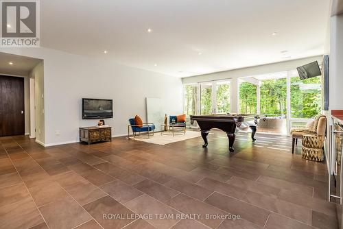 14 Kanata Rockeries Private, Ottawa, ON - Indoor