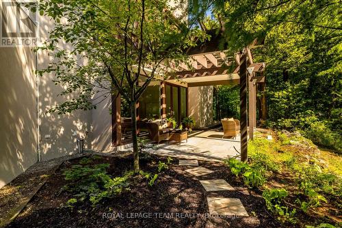 14 Kanata Rockeries Private, Ottawa, ON - Outdoor