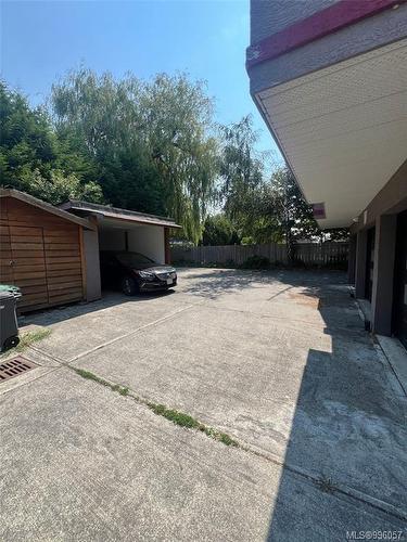 3185 Quadra St, Victoria, BC 