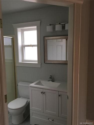 3185 Quadra St, Victoria, BC 