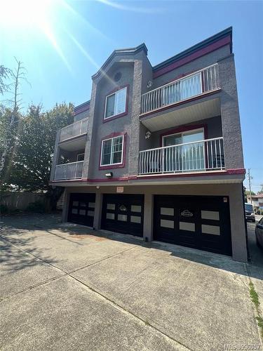 3185 Quadra St, Victoria, BC 
