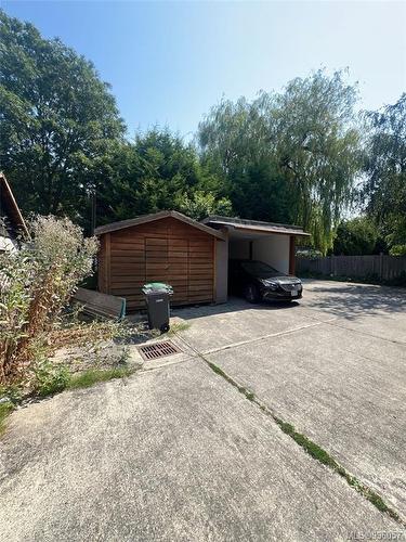 3185 Quadra St, Victoria, BC 