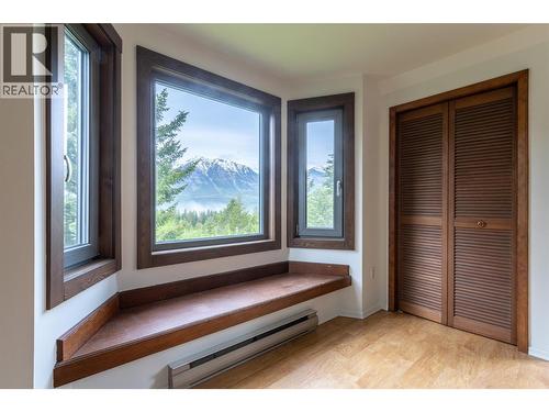 1615 Campbell Road, Golden, BC - Indoor Photo Showing Other Room