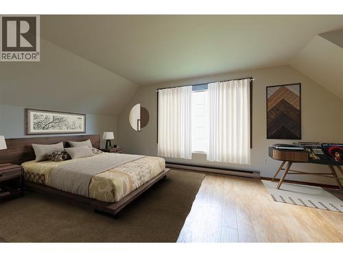 1615 Campbell Road, Golden, BC - Indoor Photo Showing Bedroom