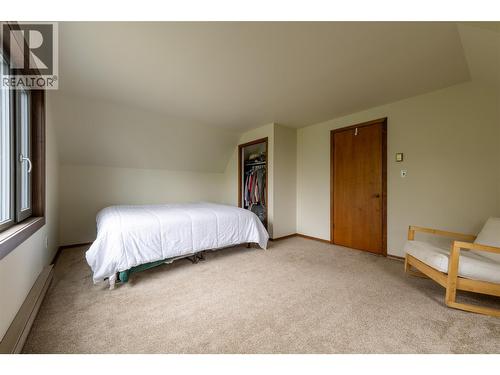 1615 Campbell Road, Golden, BC - Indoor Photo Showing Bedroom