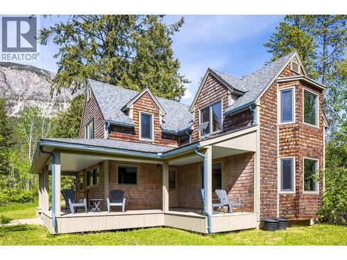 1615 Campbell Road, Golden, BC - Outdoor