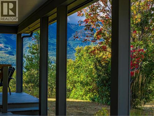 1615 Campbell Road, Golden, BC - Outdoor