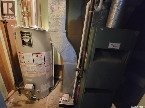 16 4Th Avenue E, Neilburg, SK - Indoor Photo Showing Basement