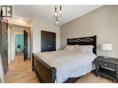 5474 Deadpine Drive, Kelowna, BC - Indoor Photo Showing Bedroom