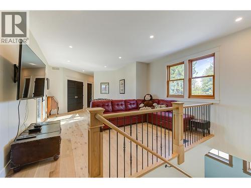 5474 Deadpine Drive, Kelowna, BC - Indoor Photo Showing Other Room