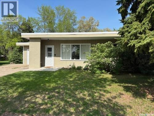 150 Shevchenko Crescent, Canora, SK - Outdoor