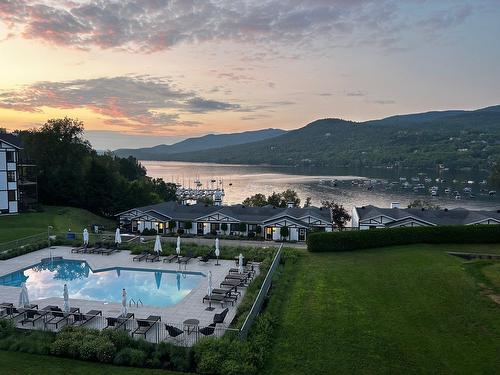 Water view - 2231-128 Rue Pinoteau, Mont-Tremblant, QC - Outdoor With In Ground Pool With View