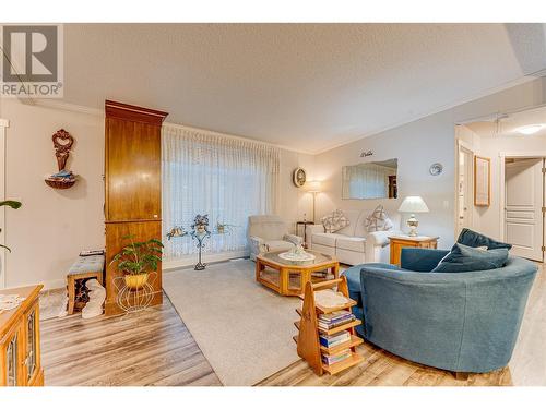 living room - 1600 43 Avenue Unit# 25, Vernon, BC 